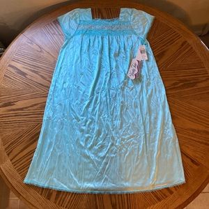 Vintage NWT Vanity Fair Nighty Ice Blue